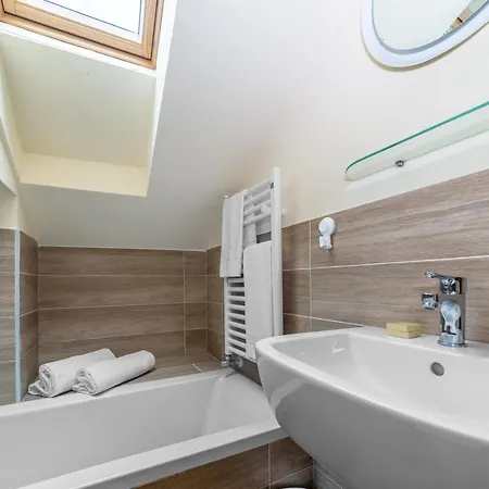 Apartment Brera - Sella Charme Castle View Milan