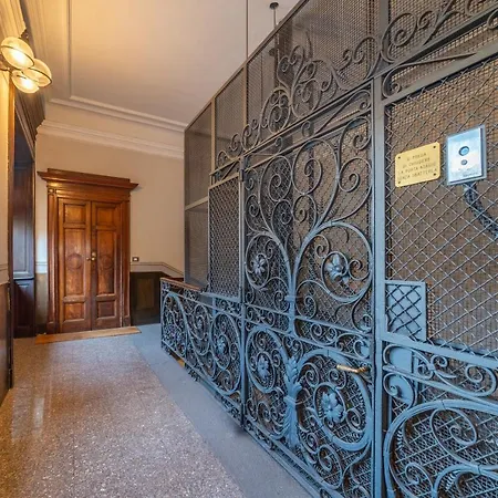 Brera - Sella Charme Castle View Apartment